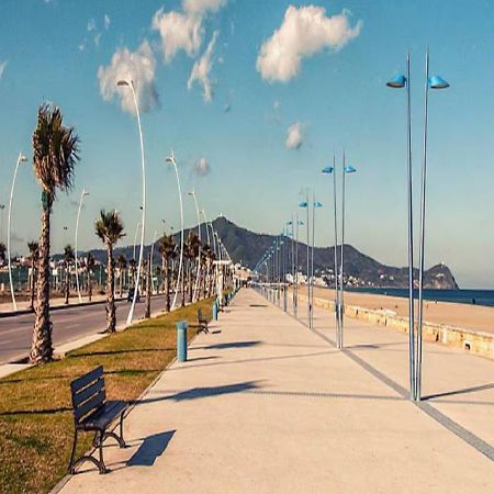 Appartement Martil 3 Chambres Proche De Centre Ville 5Mn A Pied Et La Plage 10Mn A Pied Et 10Mn De Aeroport Tetouan En Voiture Экстерьер фото